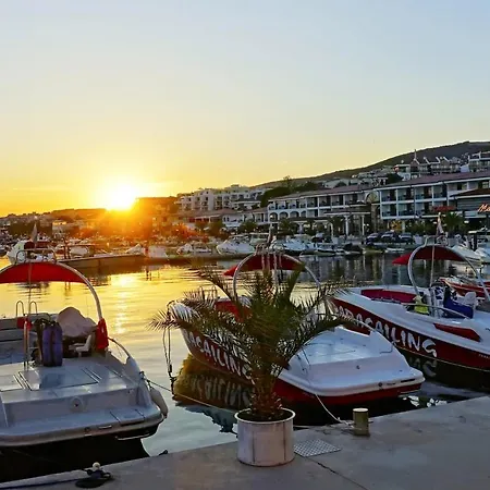 Dolce Vita Exclusive With Sea View Daire Sveti Vlas